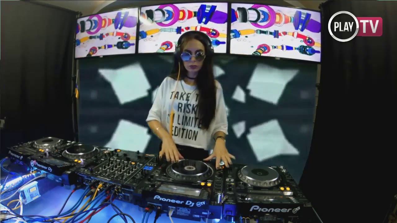 MIRA - Live @PLAY TV 1.08.2017