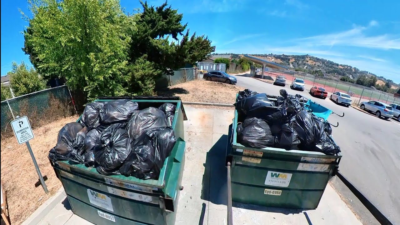 Waste Management Autocar/Heil Freedom half pack garbage truck dumping bins 57