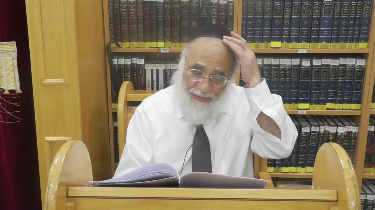 הרב דוד אקלר | זריקת דברי מצווה לפח לאחר השימוש , מותר או אסור ?