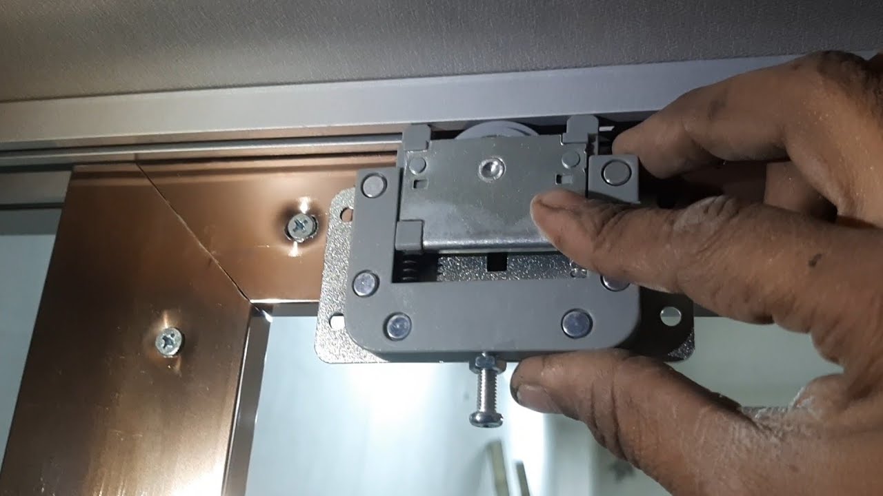 प्रोफाइल के पल्लो की स्लाइडिंग कैसे लगाएं How to put profile palle sliding (ph 8010123404)