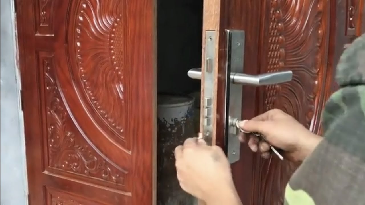 တံခါးသော့ခလောက် တပ်ဆင်ပုံ