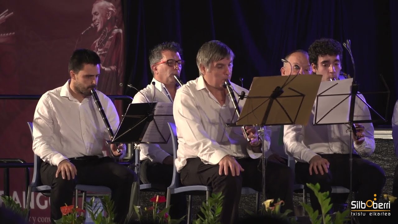 MESEDEZ MAITIA EGON GELDIRIK J. Etxeandia / Gaizka Elosegi