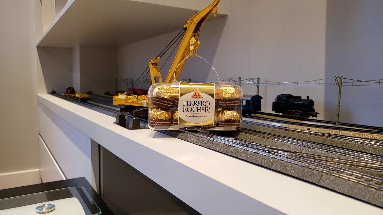 Märklin Goliath Crane 265g Lift Test