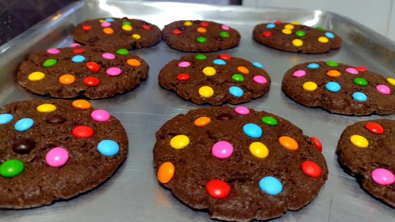 COMO FAZER COOKIES DE CHOCOLATE COM APENAS 3 INGREDIENTES | cookies de chocolate com massa de bolo