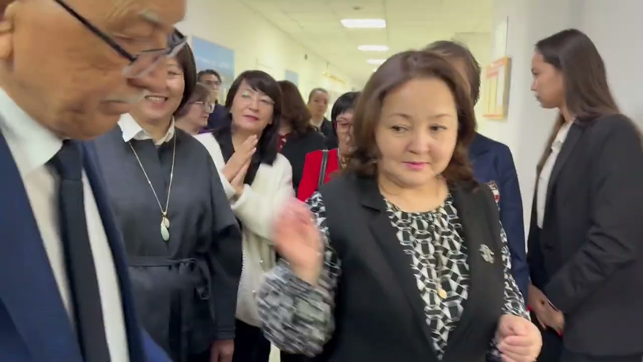 Открытие аудитории имени профессора М.Ш.Губайдуллиной. Факультет межд отношений КазНУ им. аль-Фараби