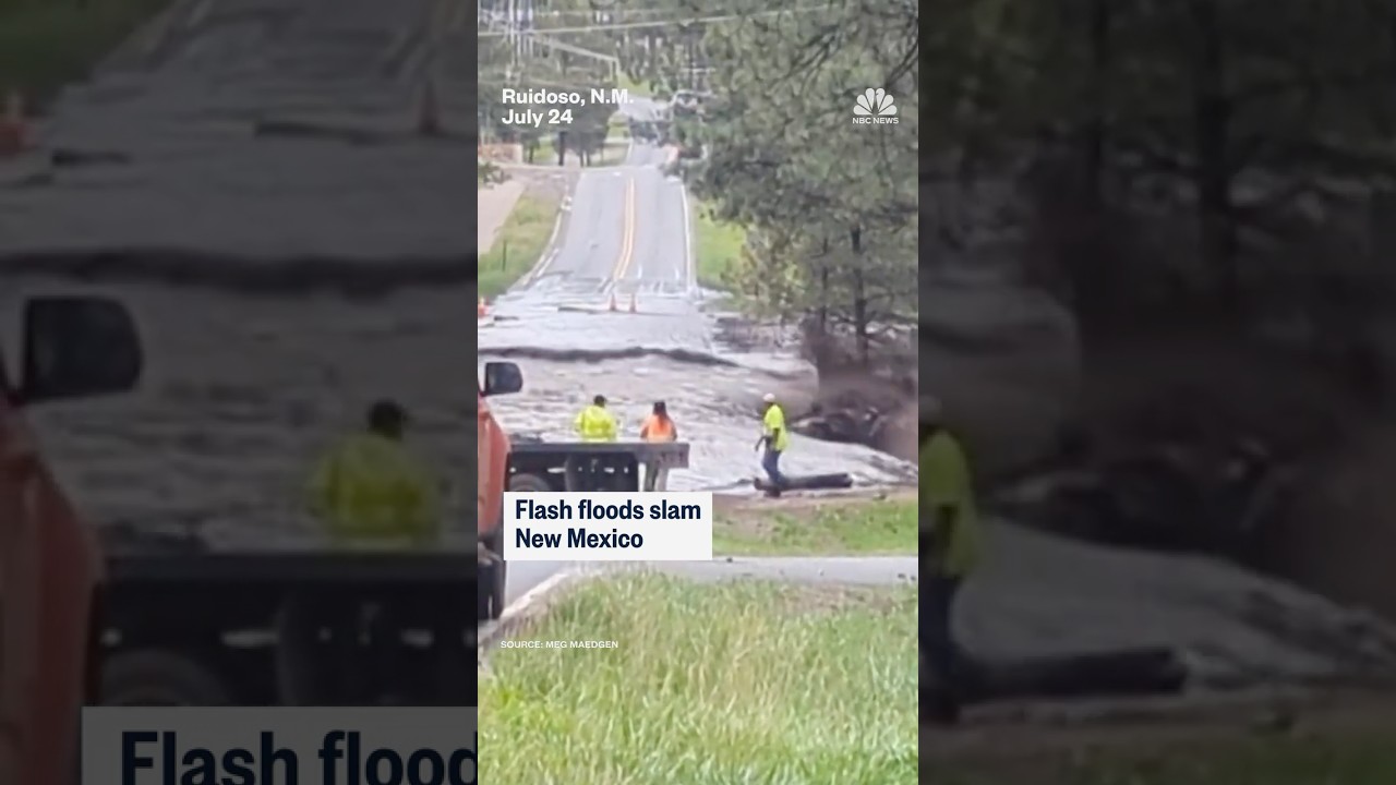 Flash floods slam New Mexico