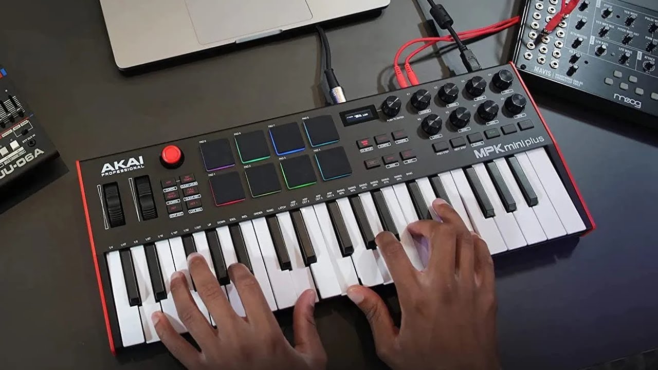 Лучшие MIDI-клавиатуры для музыкального производства в 2025 году