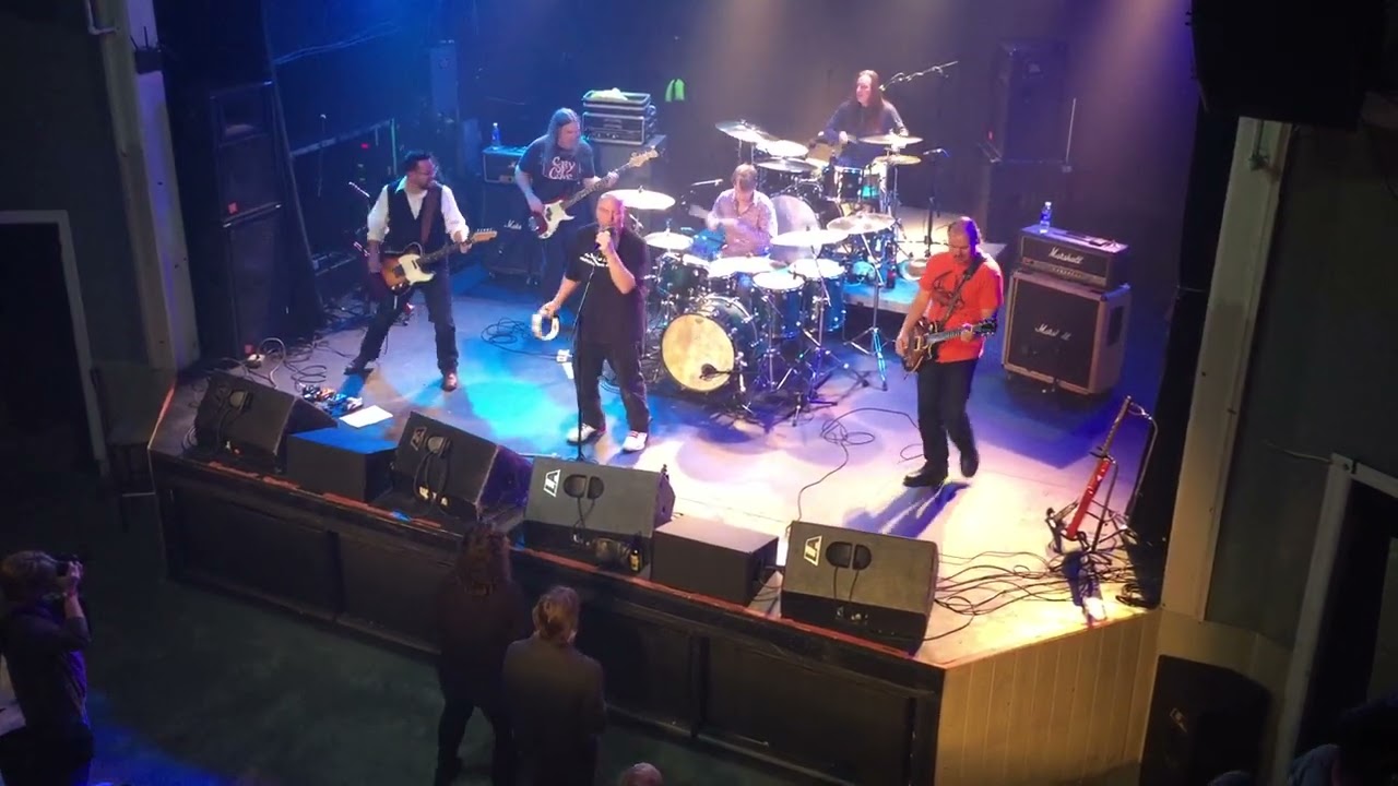 Automatic Slim plays Cry of Love's Carnival