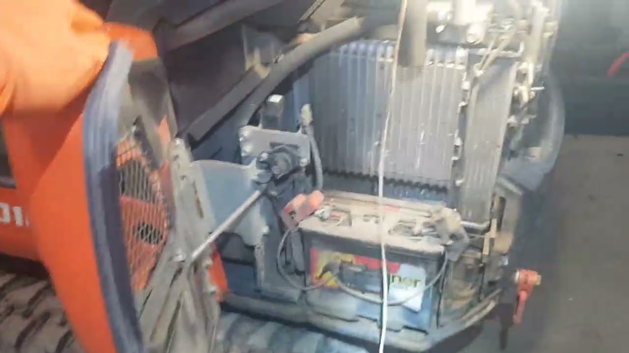 Warsztatowo .... Kubota Kx019-4 (Kx 018-4) Co gdzie jest ,serwis 1000h ( Filtry,Oleje,Zwolnice)