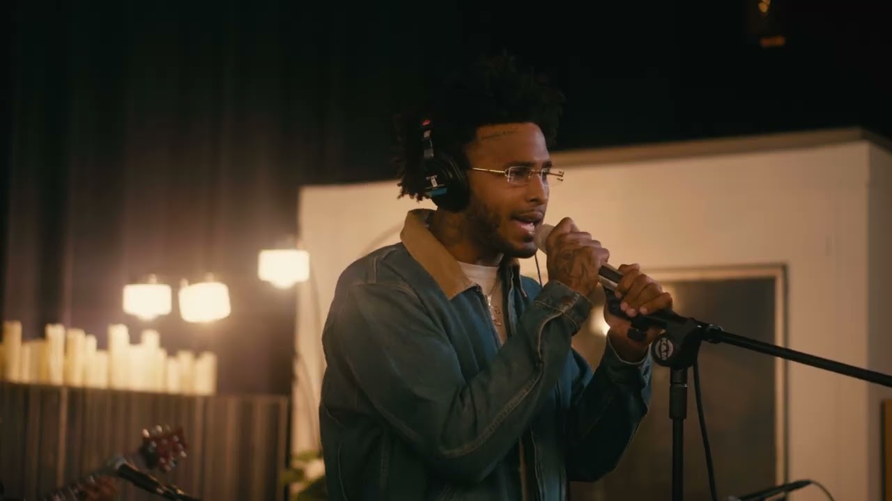 CHiNO - Still Down (Live Performance)