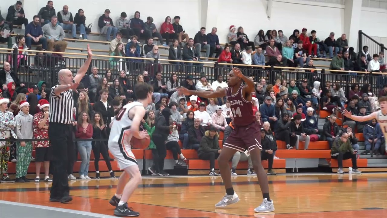 Lynn English Bulldogs vs Beverly Panthers | December 23, 2022