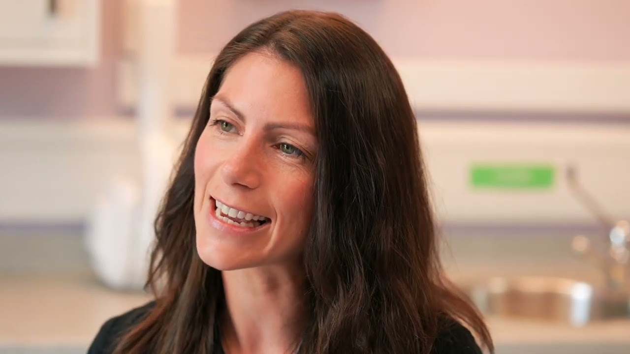 Flexibility, bonuses and course subsidies – join Damira Dental