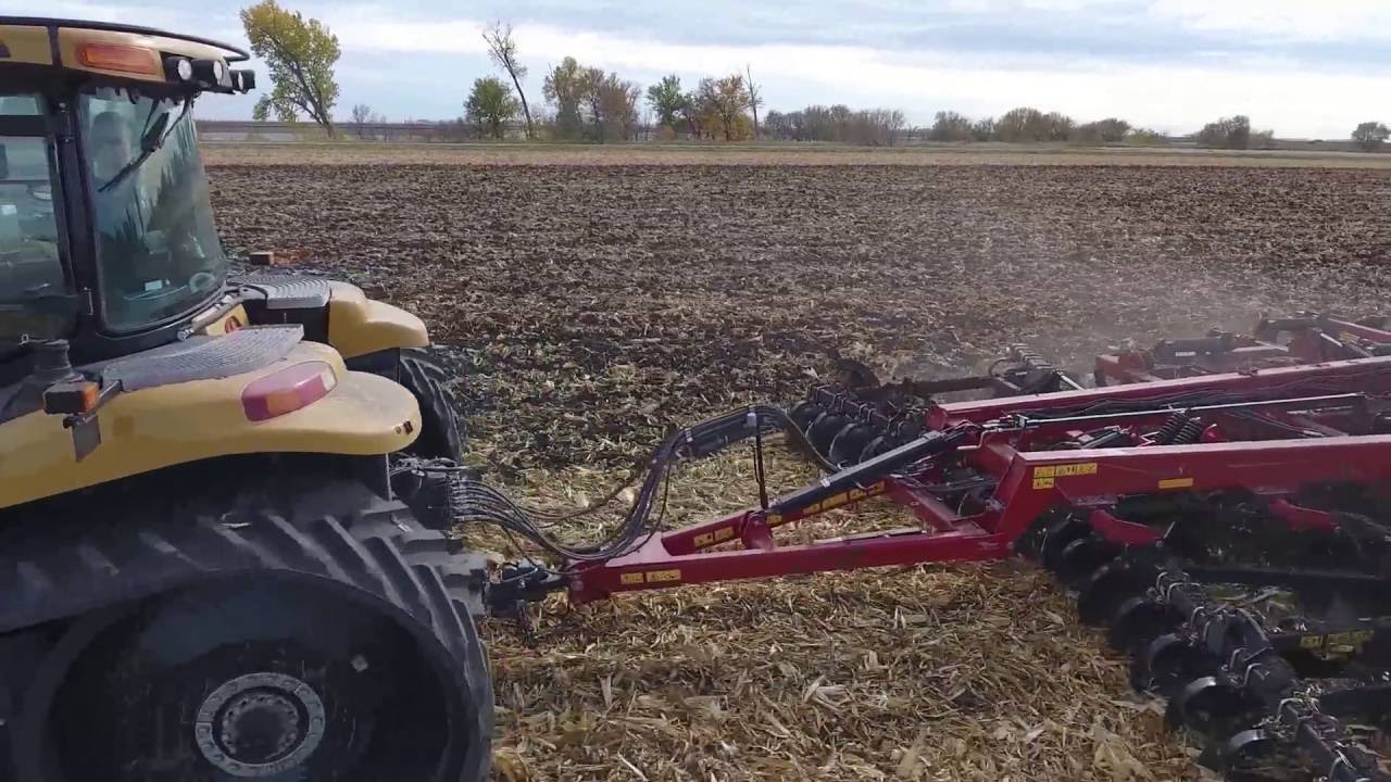 Case IH 875 with Bullet Points
