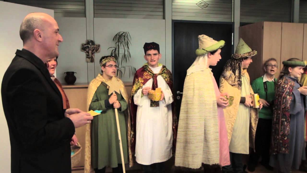Die Sternsinger der Elisabethschule im Landratsamt Aichach-Friedberg