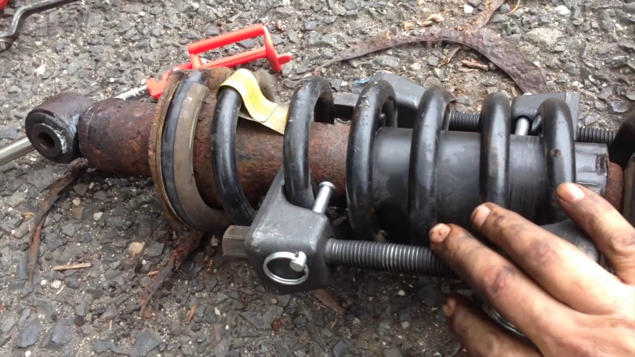 How to change front shocks on 2005 - 2010 Nissan Pathfinder