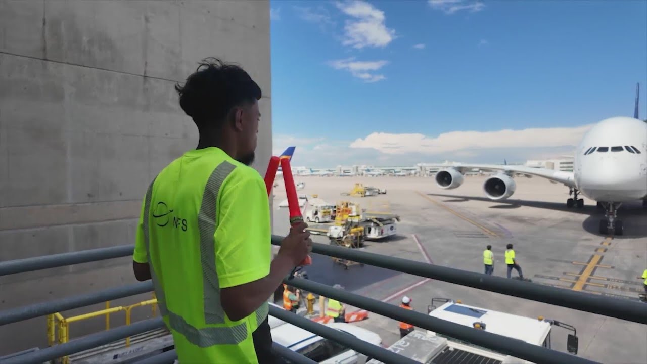 Million-pound mega airplane still drawing colossal crowds in final weeks of Denver itinerary