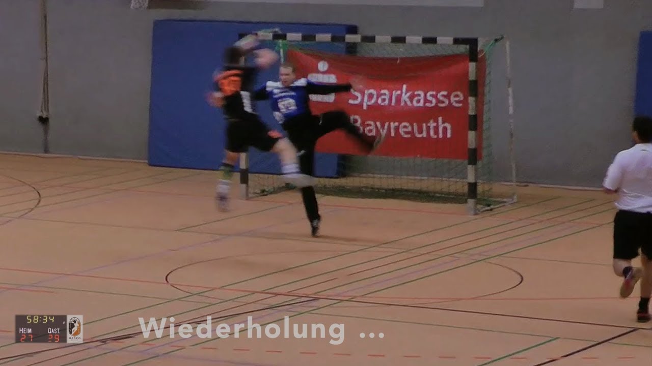 Handballregeln: offensive Deckung provoziert Schrittfehler; Torwurf abgestanden?