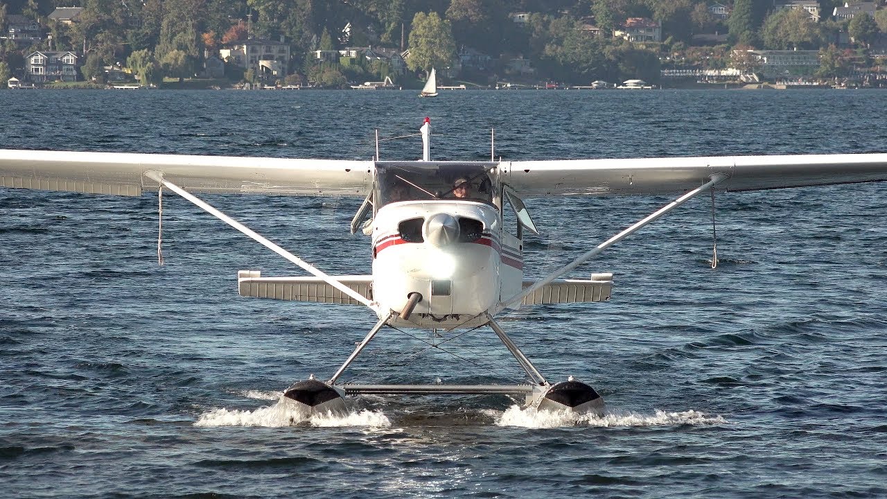Cessna 172 Floatplane | Docking & Take Off