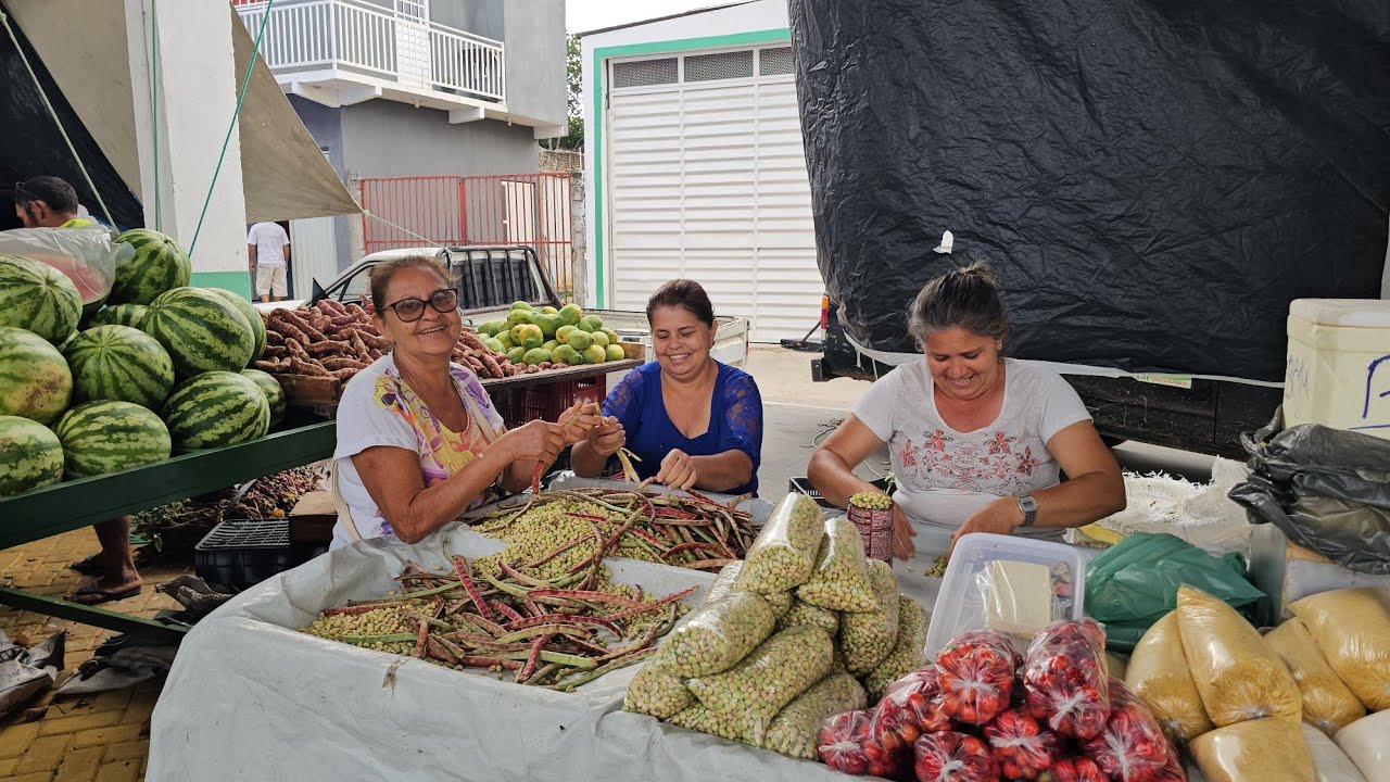 Feira livre de Itapetim PE em 12-03-26