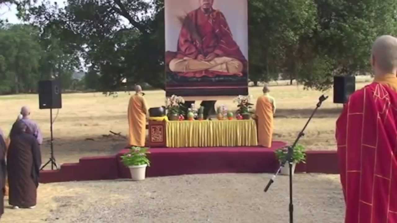 City of Ten Thousand Buddhas - Reciting Great Compassion Mantra for IIPE