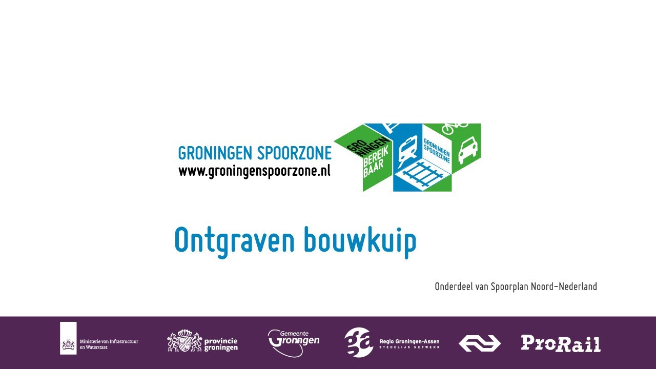 Nat ontgraven bouwkuip