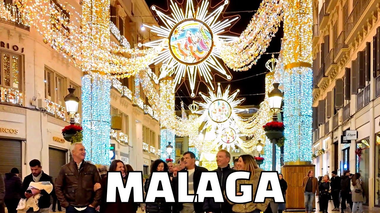 Beautiful Winter Malaga After Dark 😈 Central City Night Walk [4K 60FPS]
