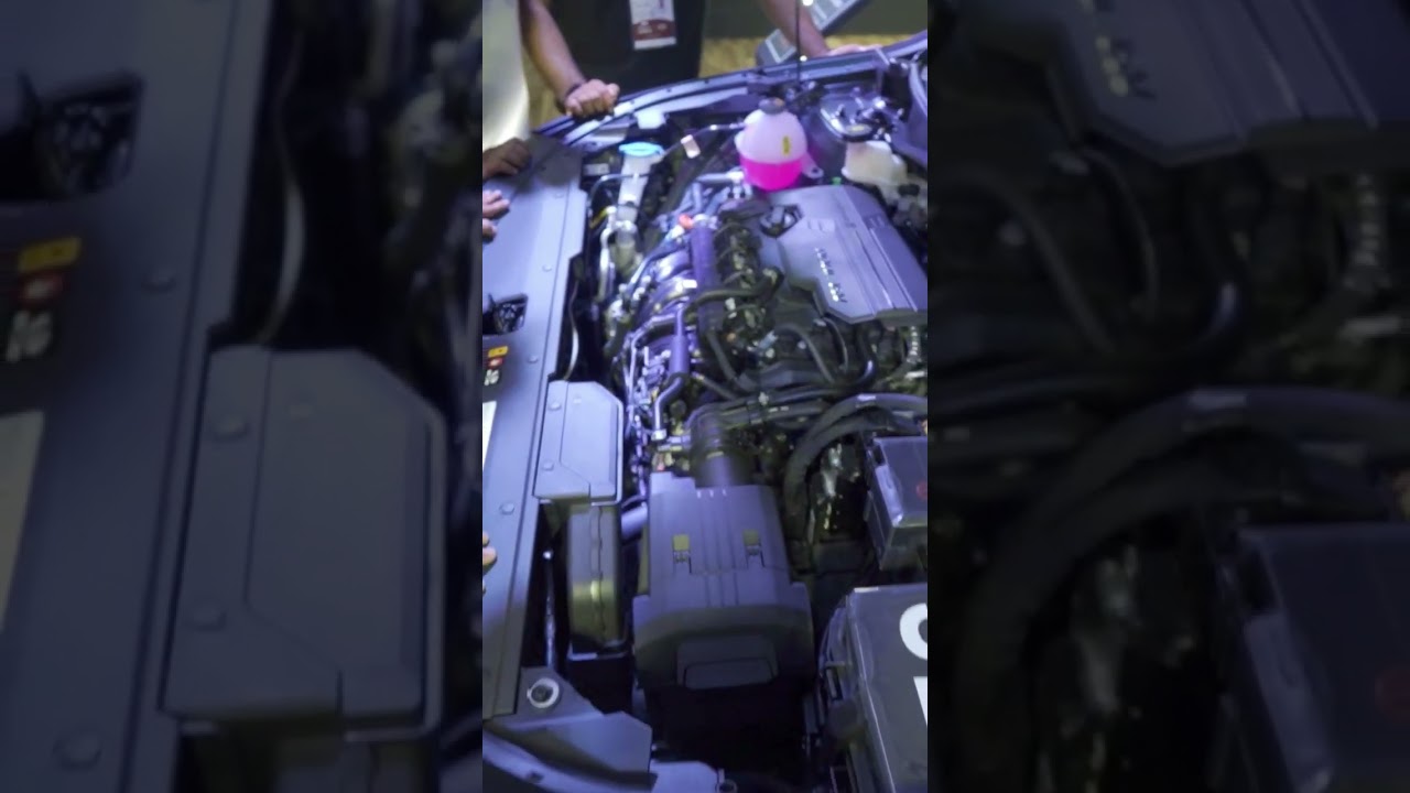 KIA SPORTAGE in a clip at nada autoshow by hamrobazar 