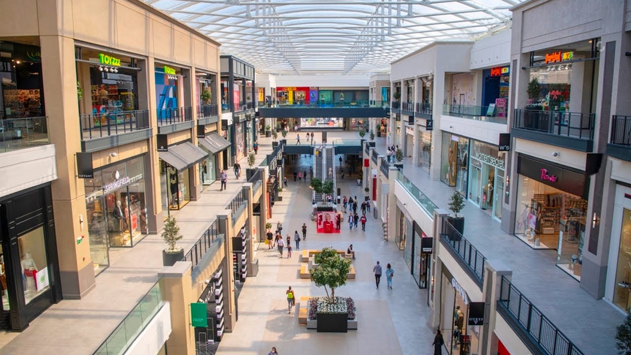 Galerija Belgrade, the biggest mall in the Balkan, Belgrade Serbia