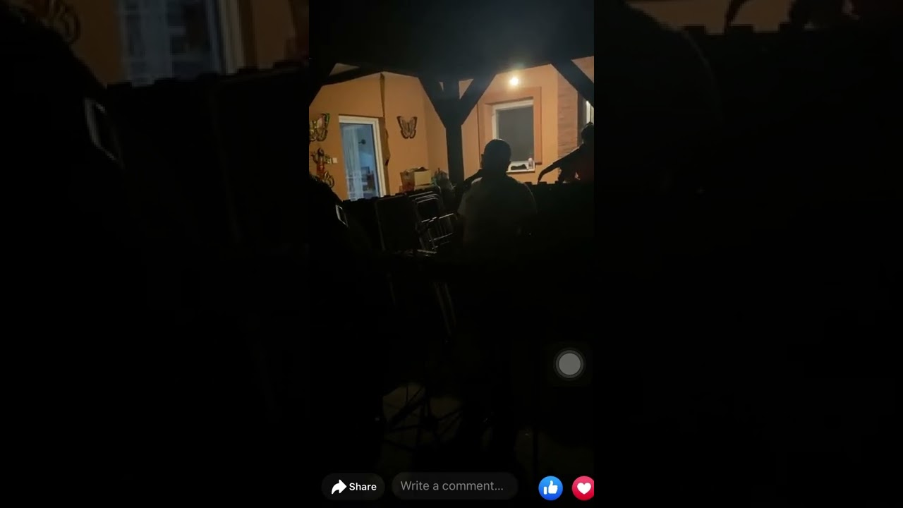 Mato kamaro a slovak band  skuska malcice sladaki mix tlakii!! Imko a mato stara zostava👌