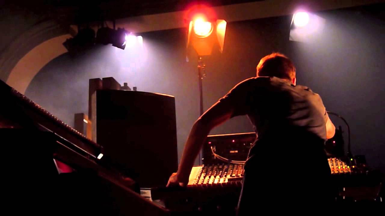 Nils Frahm @Handelsbeurs, Ghent, Belgium - Says