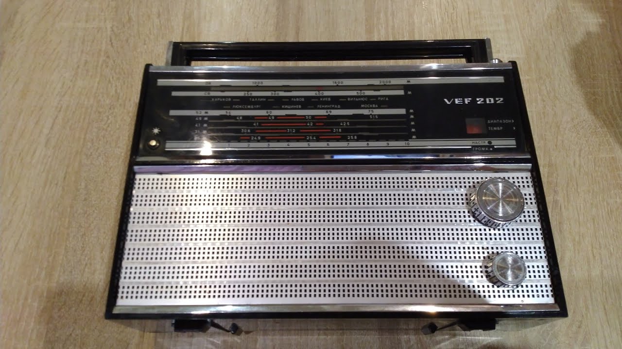 VEF 202 - встраиваем FM с равномерной шкалой.