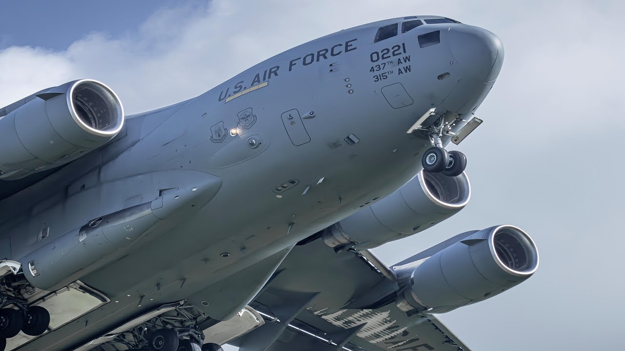 USAF Boeing C-17A Globemaster III (0221)  landing at Belfast International Airport