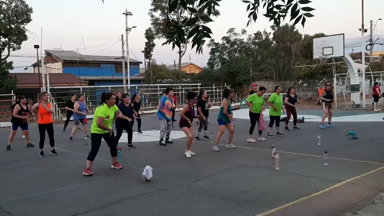 Taller de verano  Zumba 14 Jueves 22 de enero 2026 profesora Angela Sierra Cancha los 120 lo Espejo 
