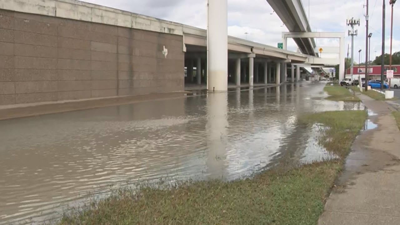 Water main break causing flooding along Houston freeway