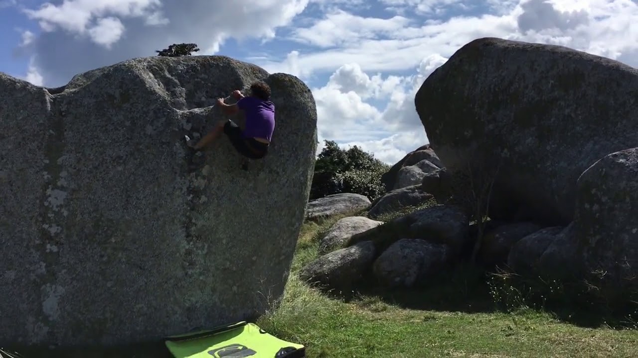 Bouldering in Kerlouan - Le Petit Paradis