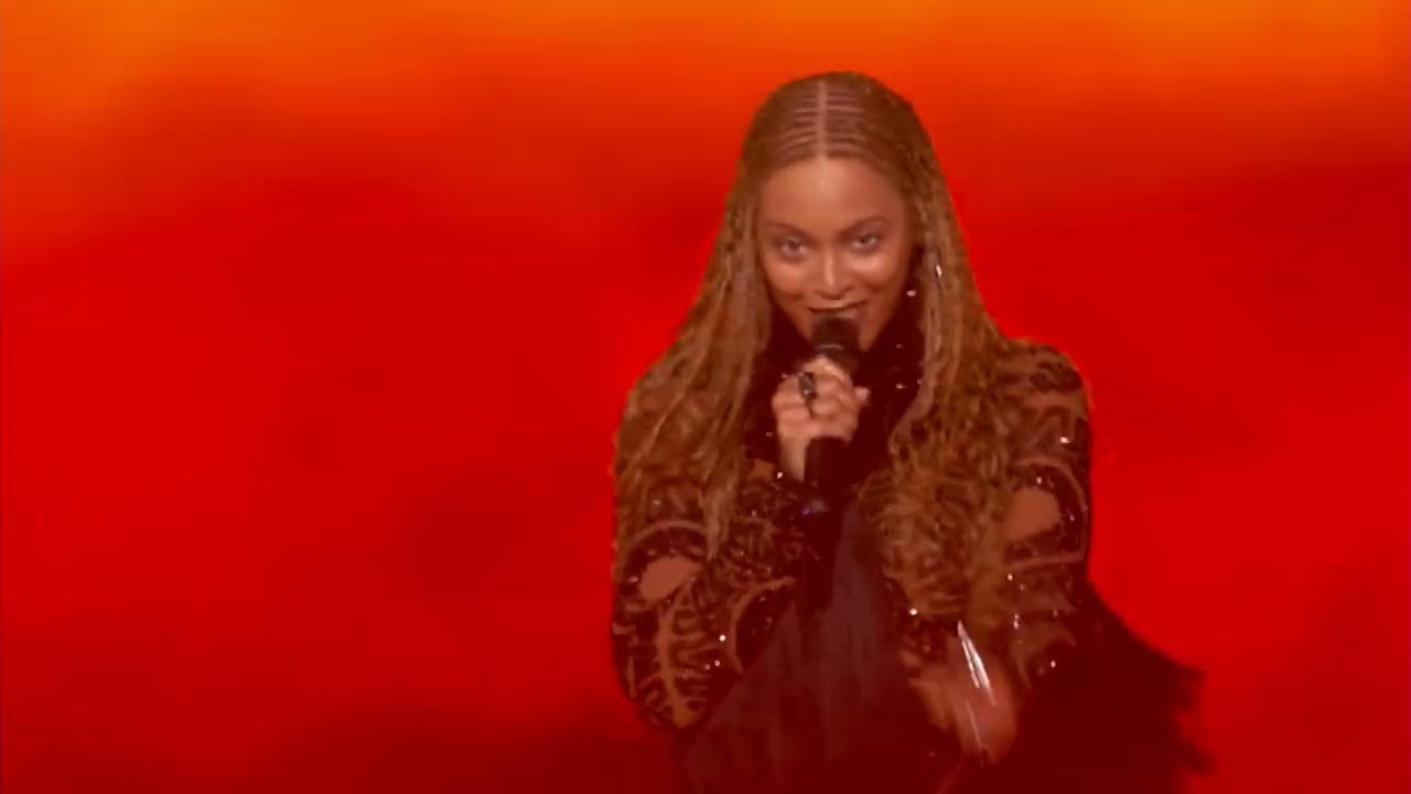 Beyonc&eacute; (feat. Kendrick Lamar) - Freedom Live at BET AWARDS 2016 (HD)