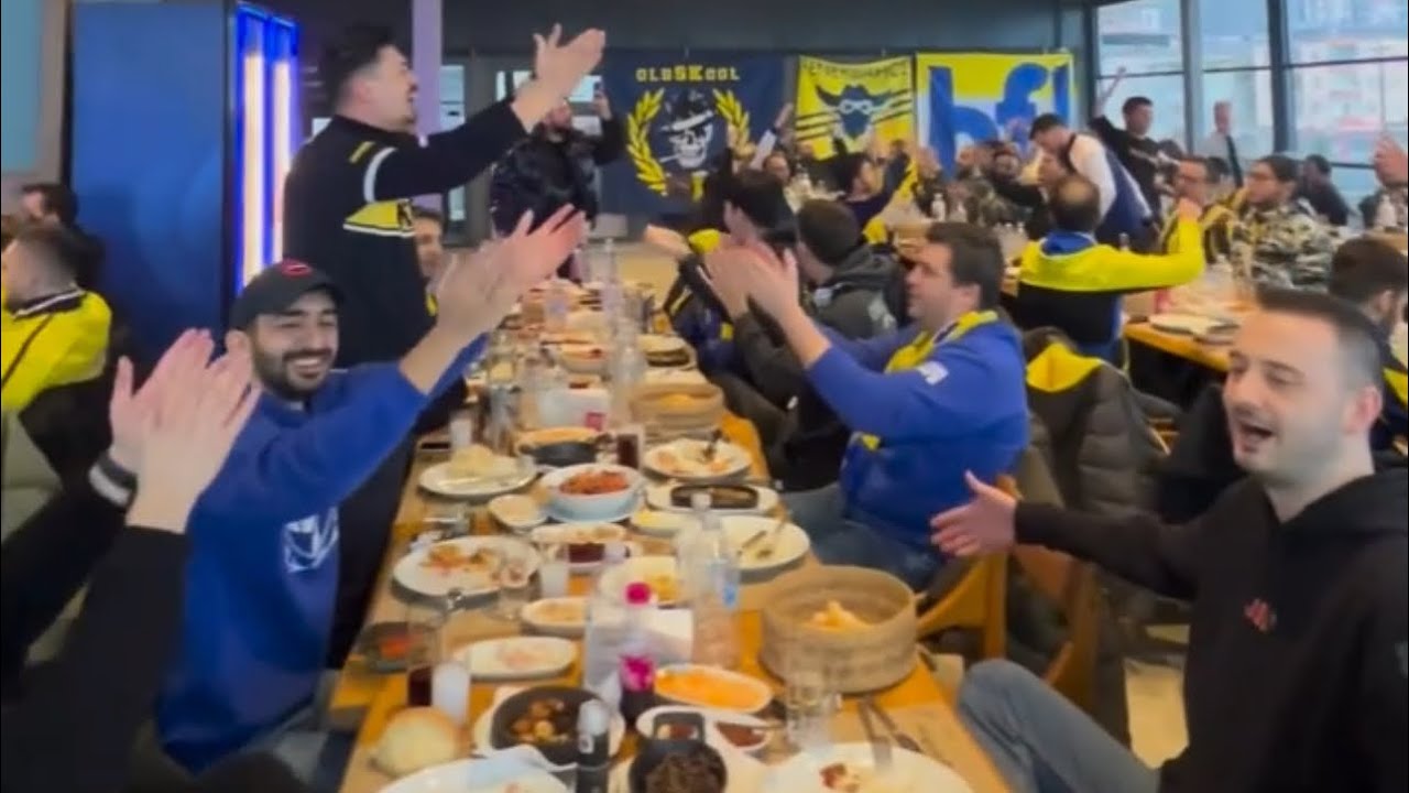 Sokaklar, Mahalleler, Statlar, Trib&uuml;nler, İnliyor ŞAMPİYON FENER..!!!