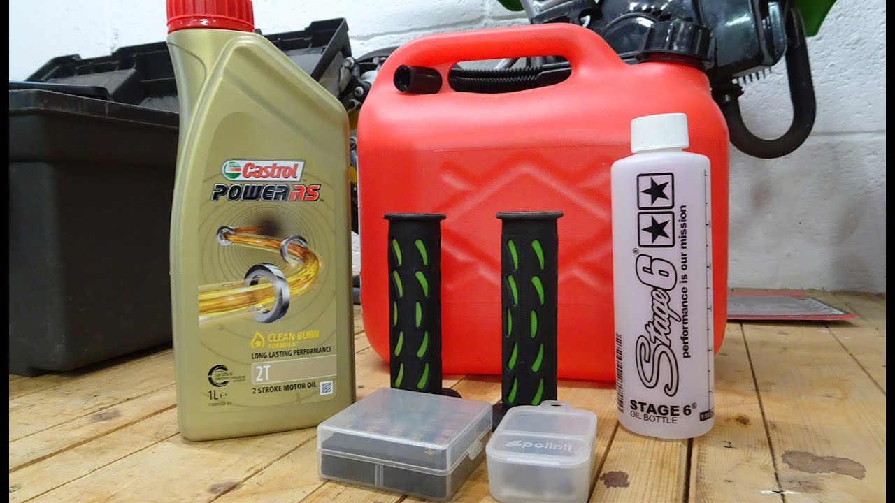 how to mix 2 stroke fuel / install smaller jet and replace clutch springs Vespa Piaggio Ciao 65cc