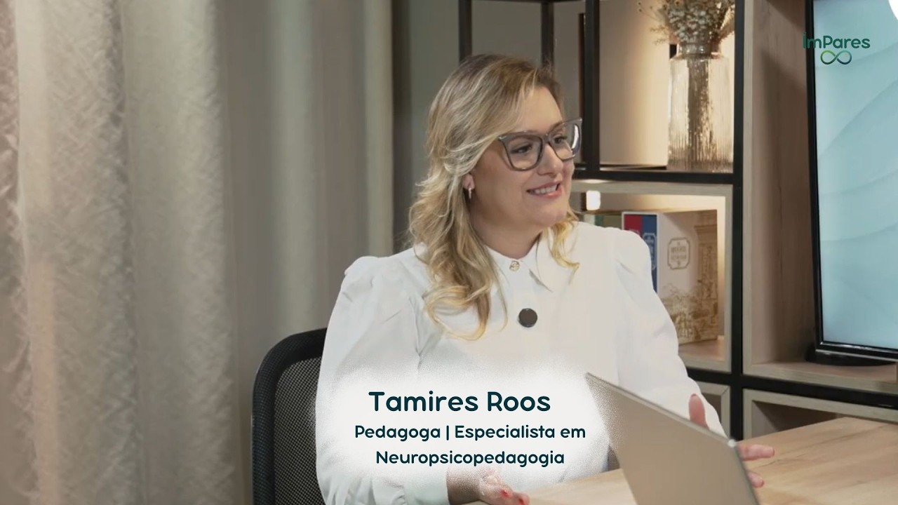Tamires Roos - Como a Formação da Equipe Escolar transforma a experiência dos alunos