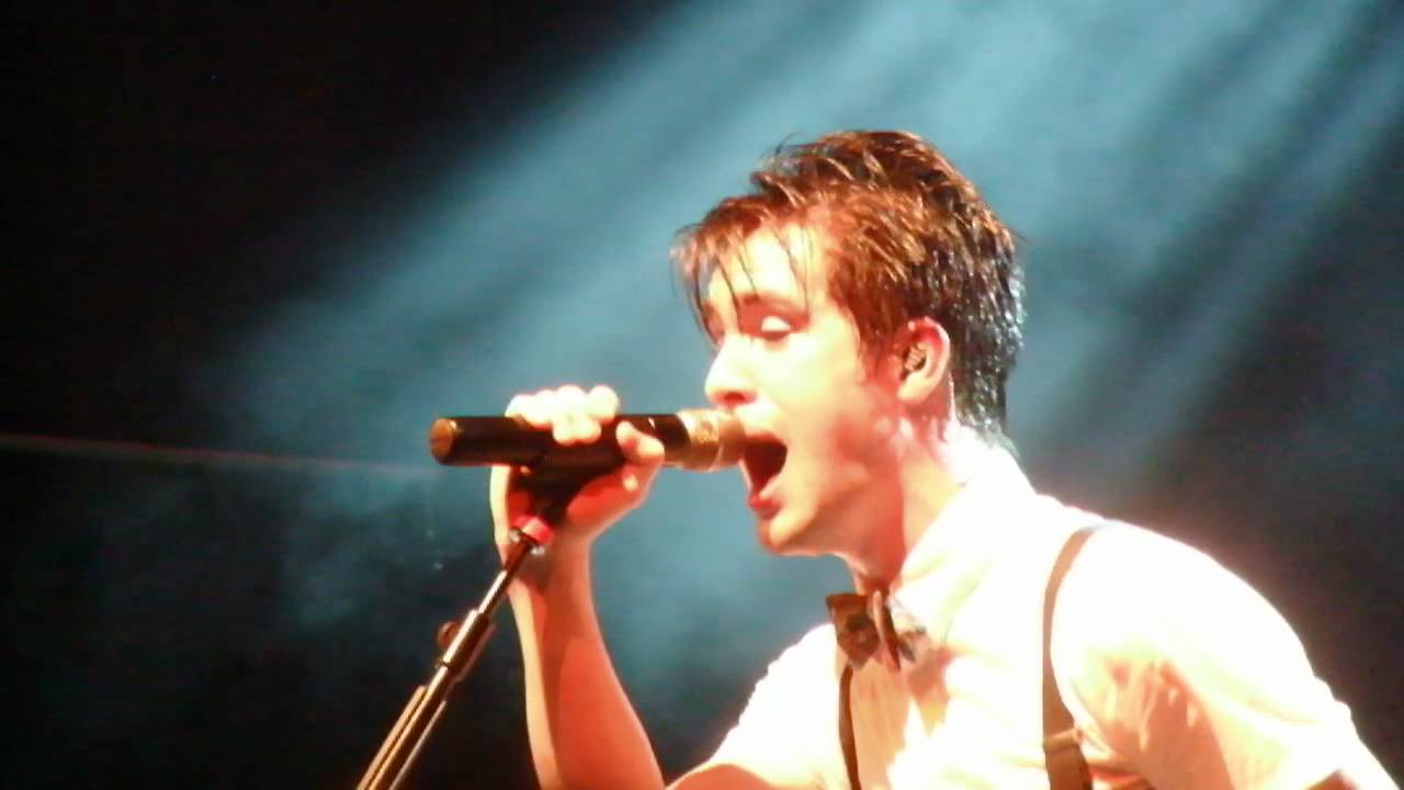 Panic! At The Disco - Panic (The Smiths cover) (Live)