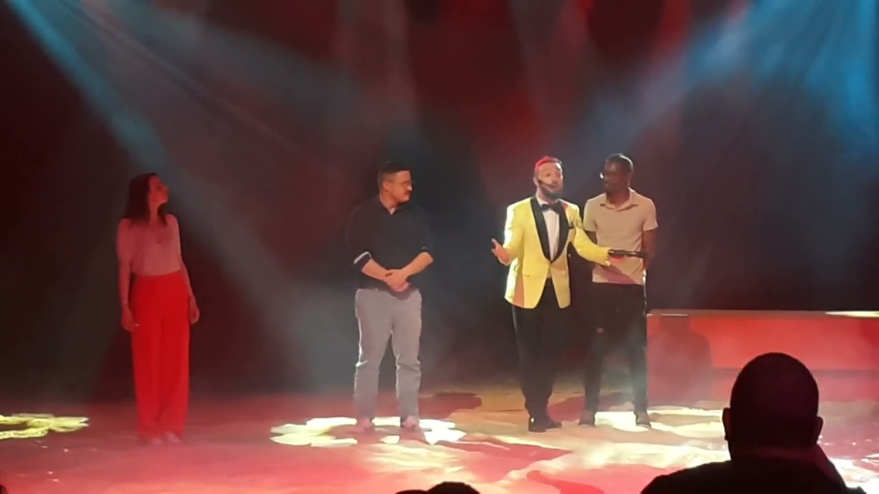 NOUVEAU CIRQUE ZAVATTA SPECTACLE 