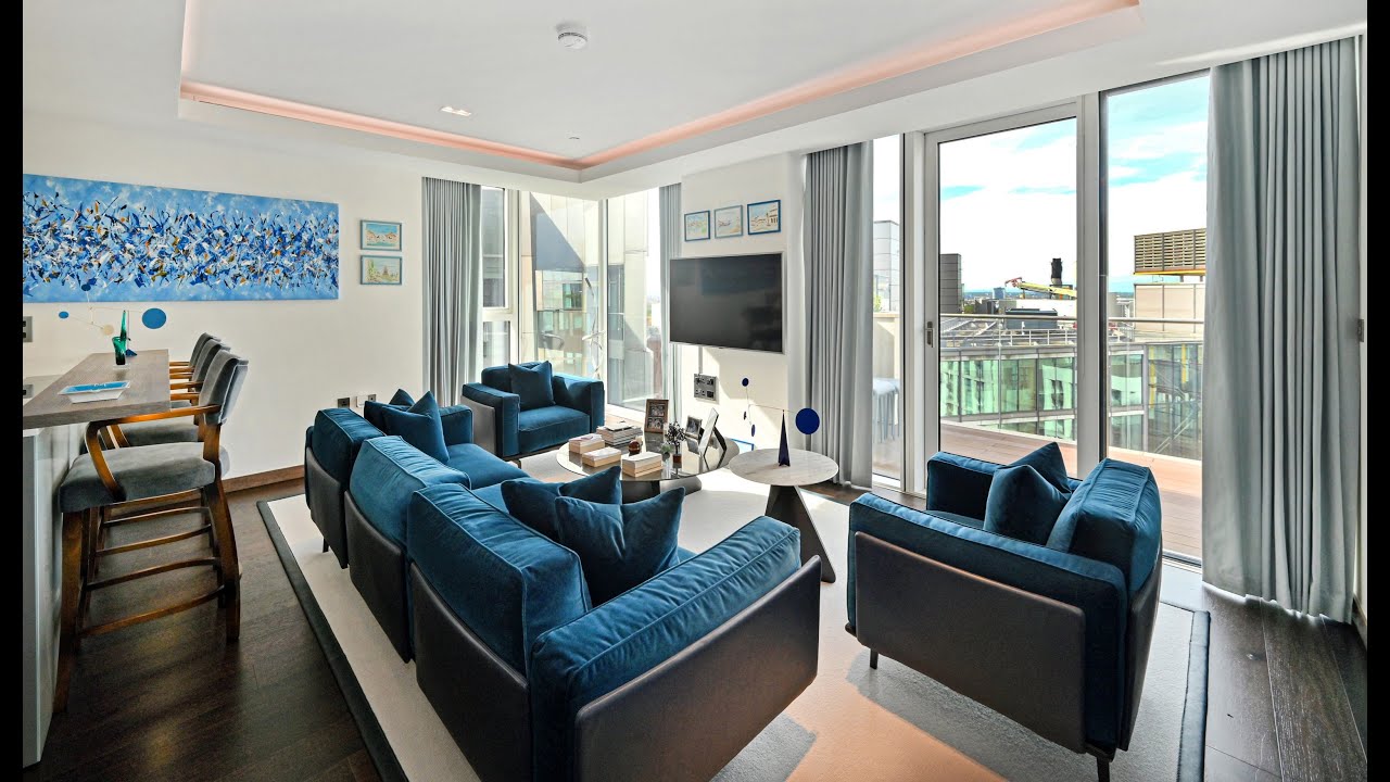 SHOW-STOPPING apartment with CITY SKYLINE VIEWS and PRIVATE GARDENS.