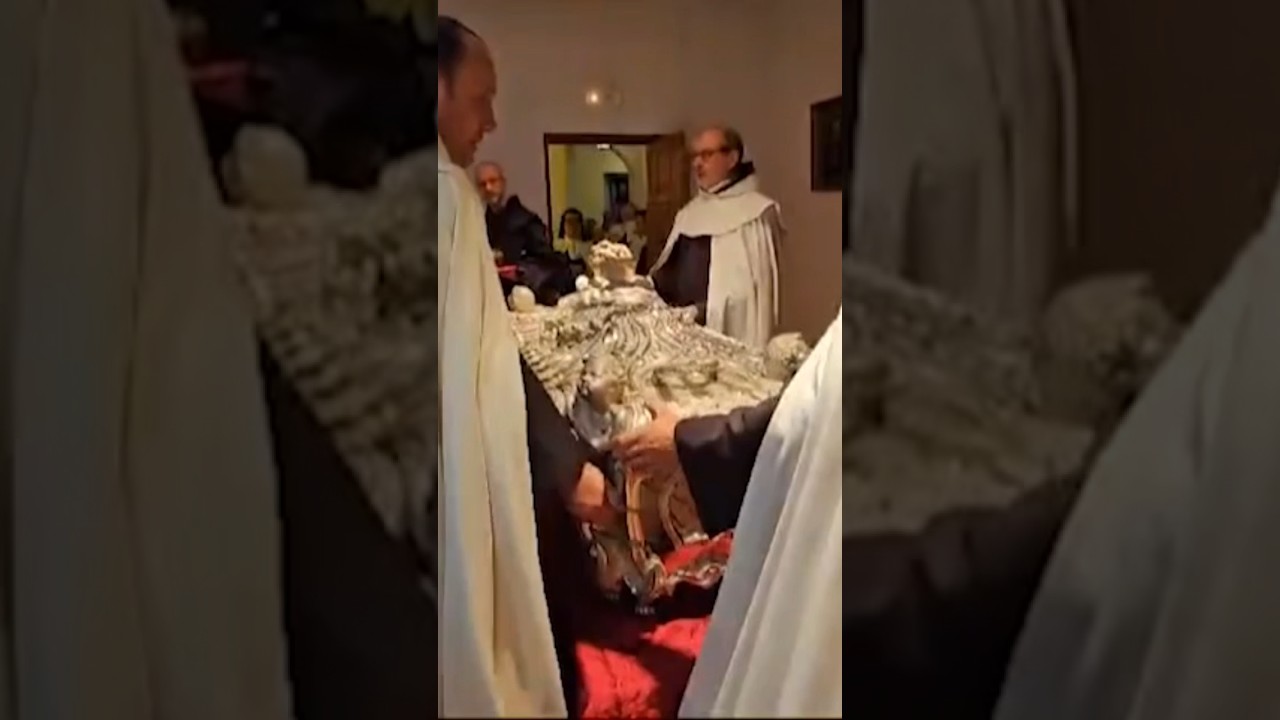St. Teresa of Avila's tomb reopened 110 years later: her body remains incorrupt
