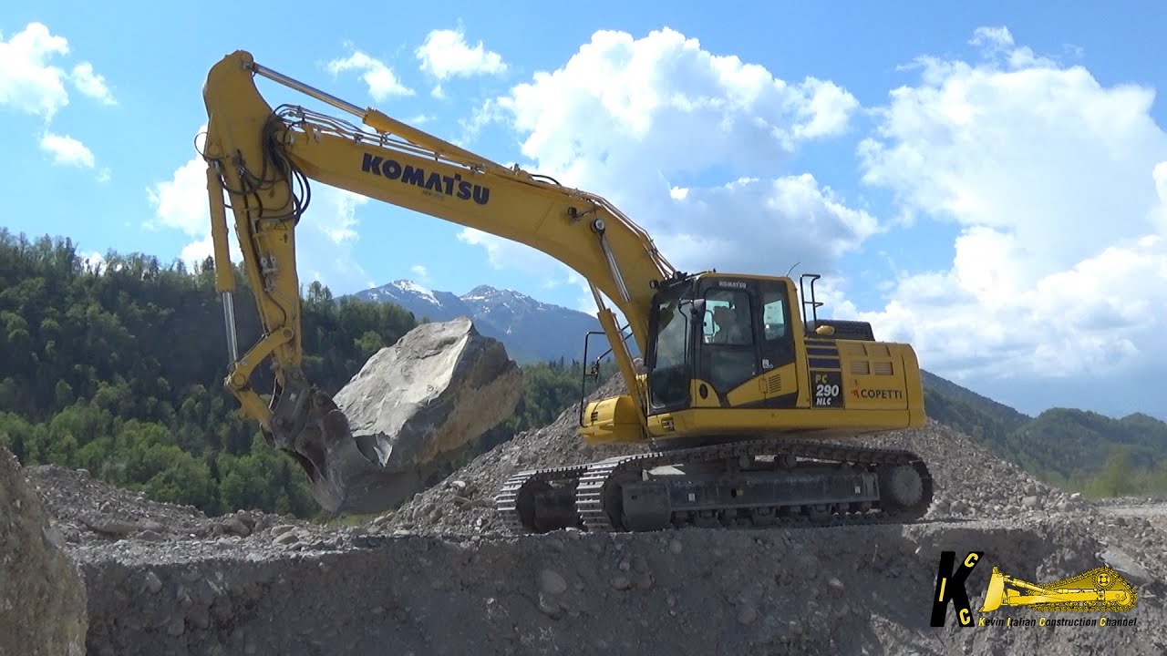 ESCAVATORE KOMATSU PC290 al lavoro per lo scavo di una fondazione #heavyequipment #komatsu #digger