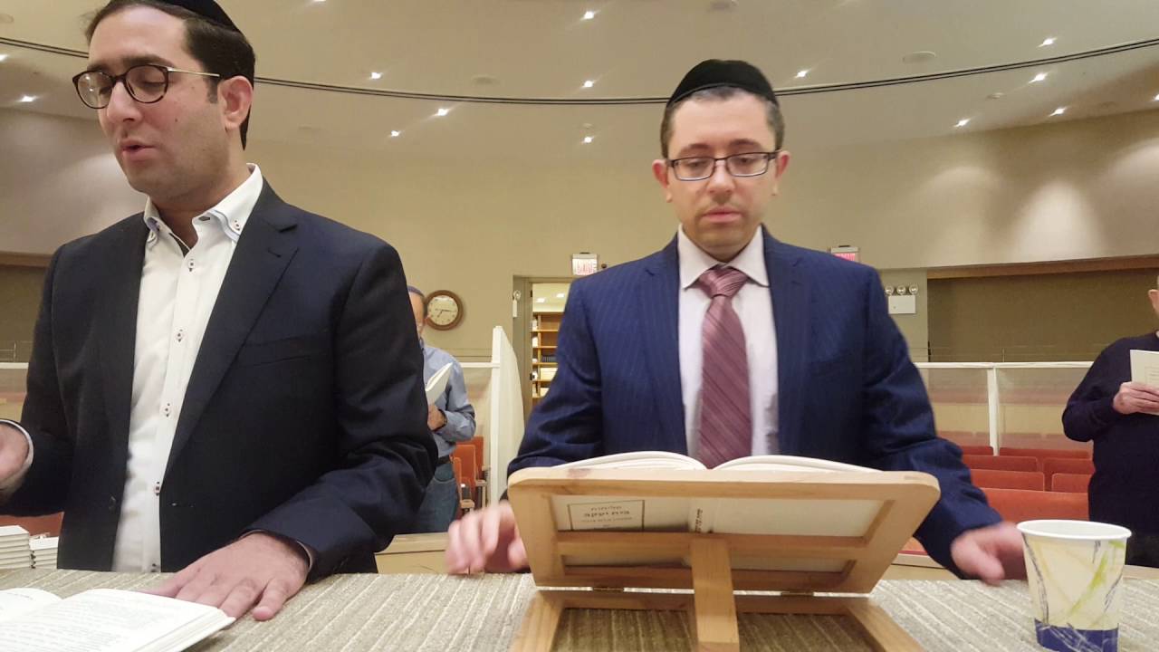 Selichot at Mikdash Eliyahu Ereb Rosh Hashanah with Mordechai Salem and Faraj Samra Part 1