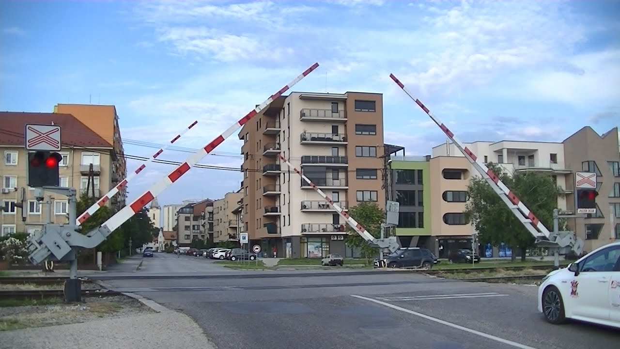 Spoorwegovergang Dunajská Streda (SK) // Railroad crossing // Železničné priecestie