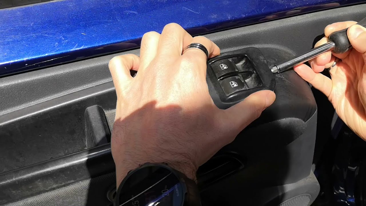 Sostituzione pulsantiera alzacristalli Peugeot Bipper, Fiat Qubo, Fiat Fiorino, Citroen Nemo