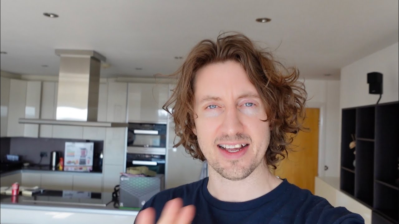 VLOG 004: I'm Living in England for a Month
