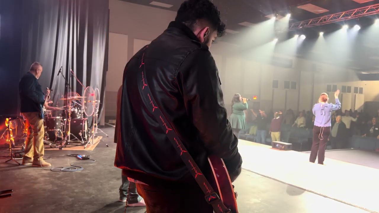 Bethel Music - Center GUITAR CAM [IN EAR MIX] 