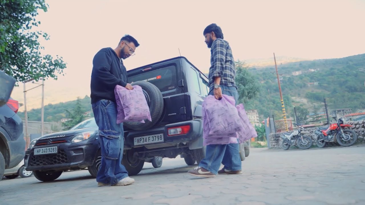 KULLU ME KI AAJ DHER SAARI SHOPING OR GYE MATA VAISHNOO DEVI KE MANDIR